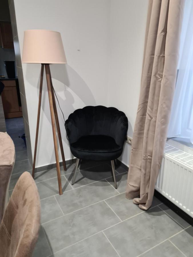 L'harmonie 2 chambres parking wifi Netflix gratuits Charleroi Extérieur photo