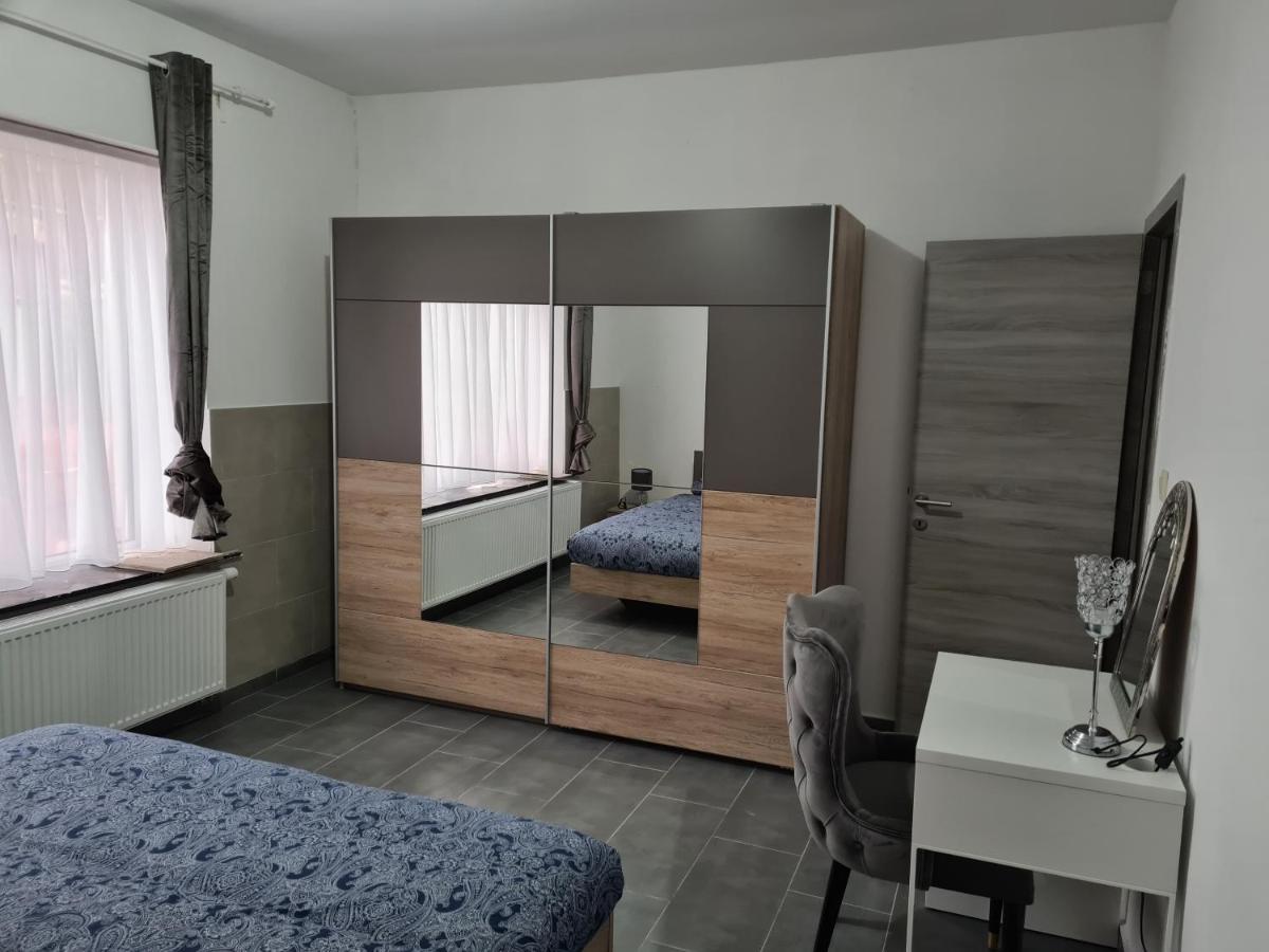 L'harmonie 2 chambres parking wifi Netflix gratuits Charleroi Extérieur photo